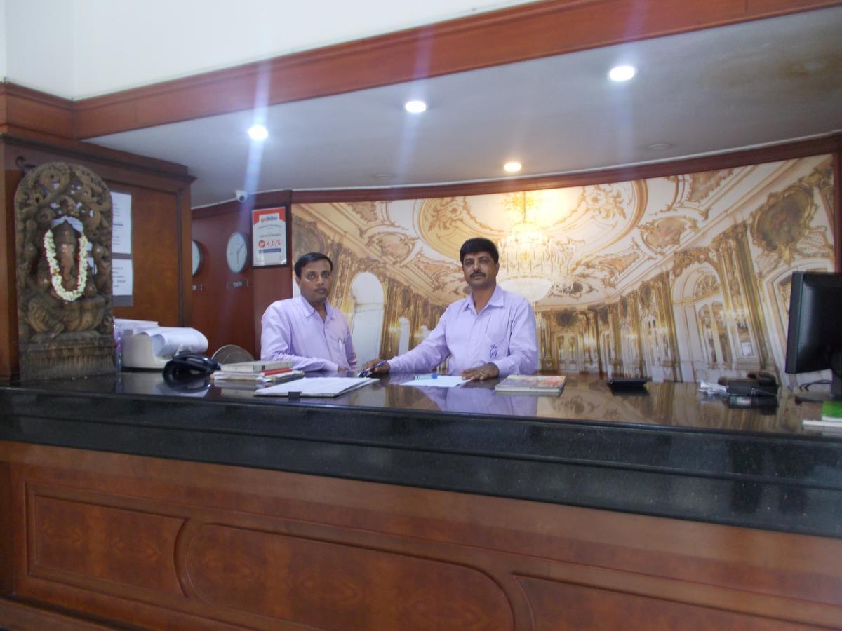 Samrat Residency Hotel Bangalore Exterior foto