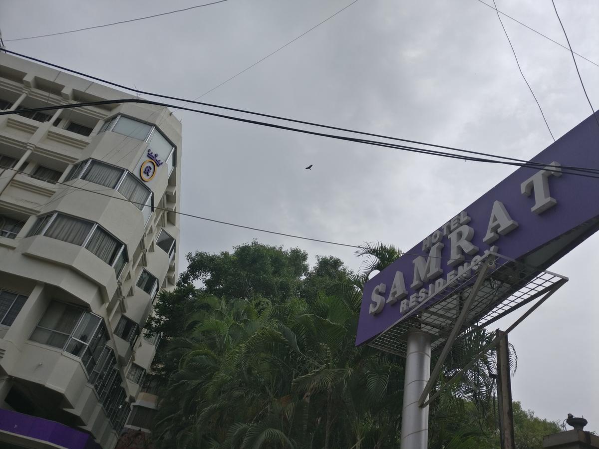 Samrat Residency Hotel Bangalore Exterior foto