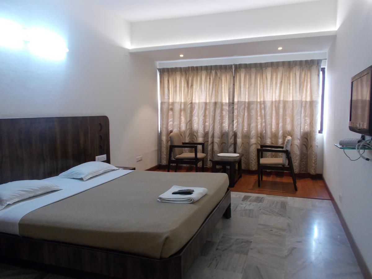 Samrat Residency Hotel Bangalore Exterior foto